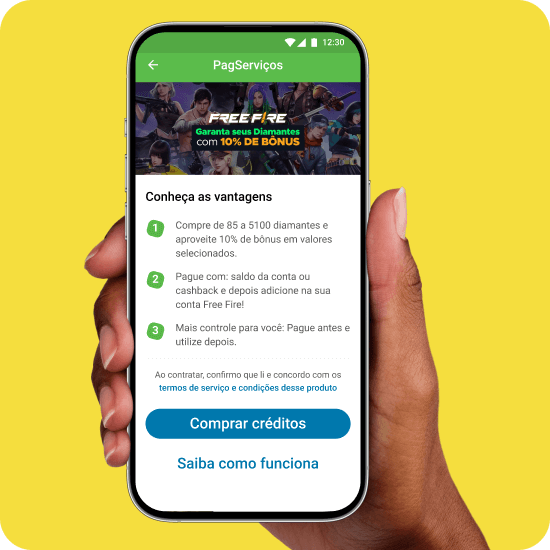 Tela de smartphone exibindo o aplicativo do PagBank. A interface mostra uma promoção de recarga para o jogo Free Fire com 10% de bônus em diamantes. Abaixo, há informações sobre formas de pagamento com saldo da conta ou cashback, e botões para comprar créditos ou saber como funciona. A imagem representa a funcionalidade de recarga de jogos disponível no app PagBank.